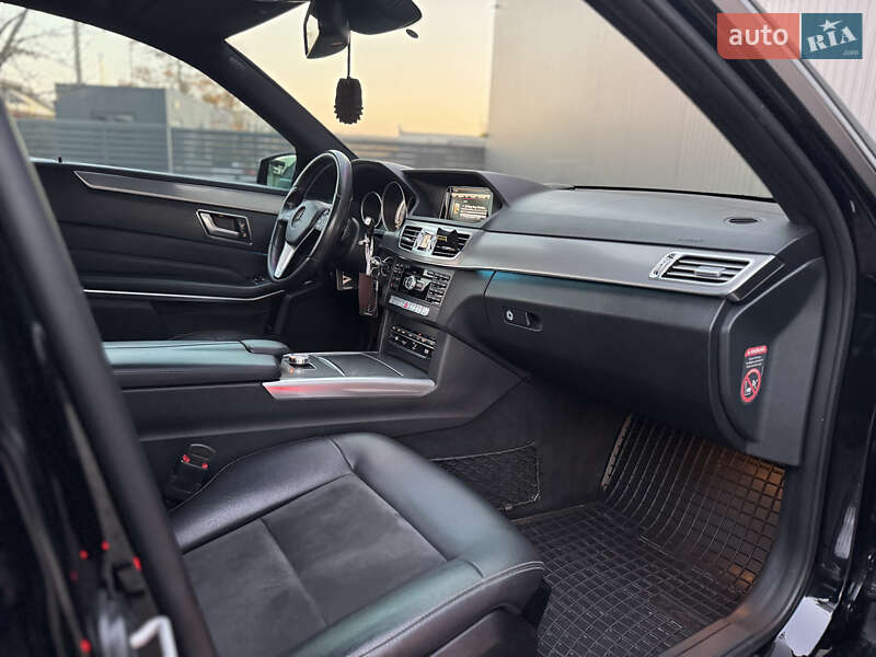 Седан Mercedes-Benz E-Class 2014 в Мукачевому