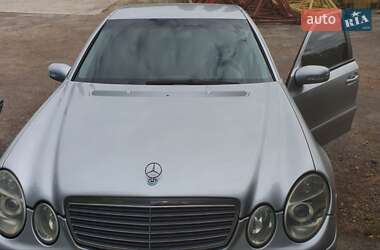 Седан Mercedes-Benz E-Class 2003 в Рівному