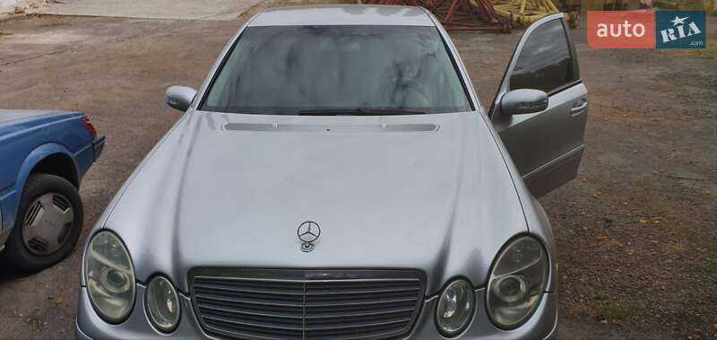 Седан Mercedes-Benz E-Class 2003 в Ровно фото Седан Mercedes-Benz E-Class 2003 в Ровно