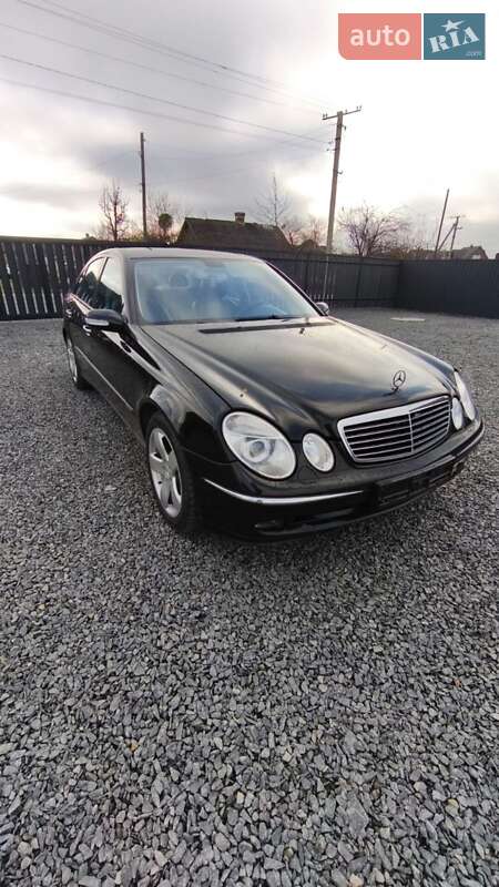 Седан Mercedes-Benz E-Class 2006 в Рокитном