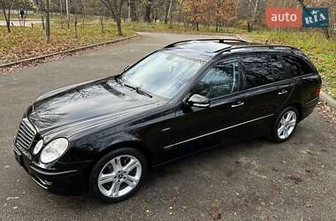 Универсал Mercedes-Benz E-Class 2009 в Киеве