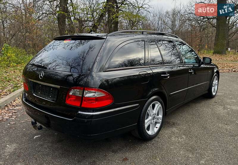 Универсал Mercedes-Benz E-Class 2009 в Киеве