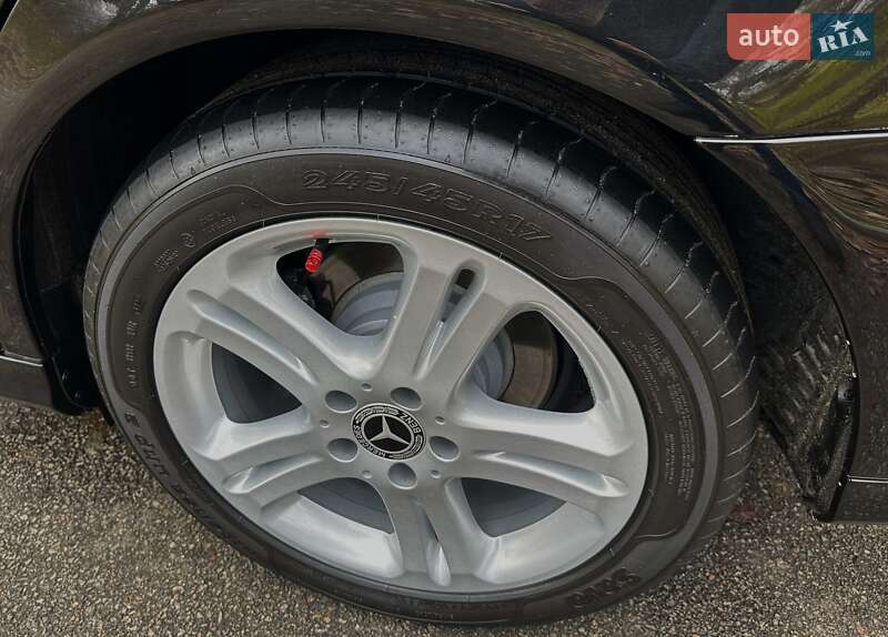 Универсал Mercedes-Benz E-Class 2009 в Киеве