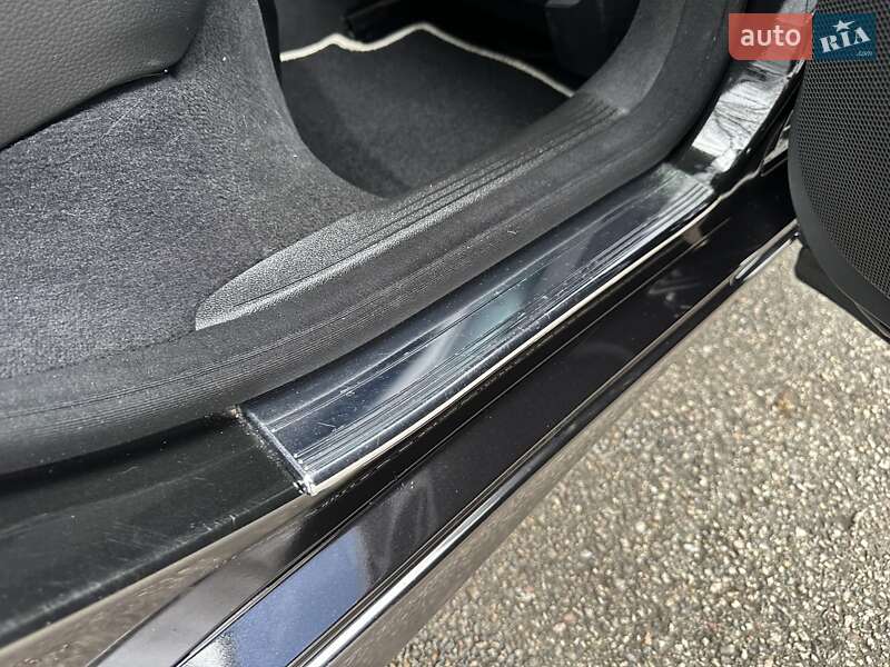 Универсал Mercedes-Benz E-Class 2009 в Киеве