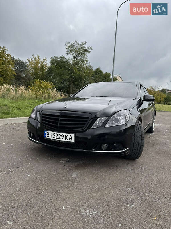 Седан Mercedes-Benz E-Class 2010 в Львові фото 7 Седан Mercedes-Benz E-Class 2010 в Львові