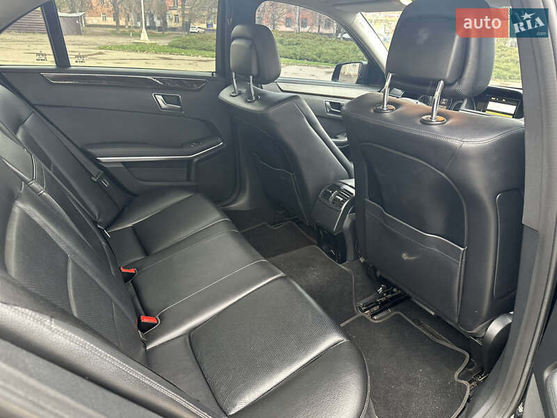 Седан Mercedes-Benz E-Class 2012 в Миколаєві