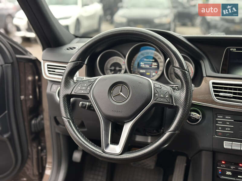 Седан Mercedes-Benz E-Class 2015 в Харькове фото 22 Седан Mercedes-Benz E-Class 2015 в Харькове
