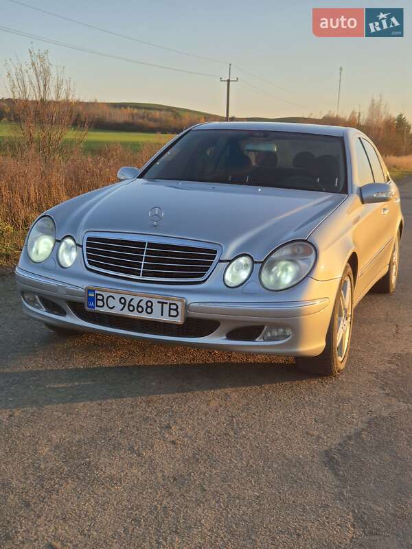 Седан Mercedes-Benz E-Class 2002 в Львові фото Седан Mercedes-Benz E-Class 2002 в Львові
