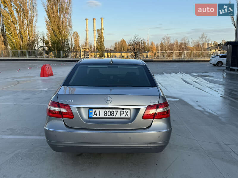 Седан Mercedes-Benz E-Class 2010 в Киеве фото 7 Седан Mercedes-Benz E-Class 2010 в Киеве