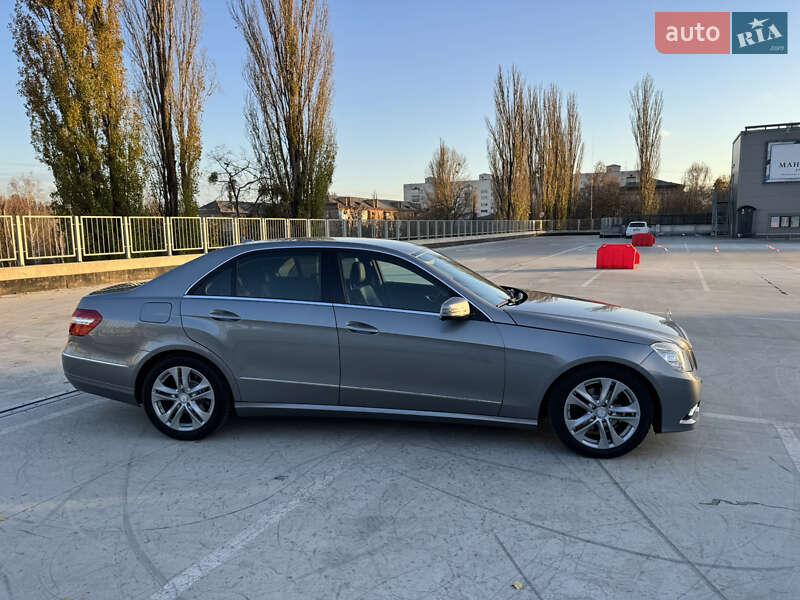Седан Mercedes-Benz E-Class 2010 в Киеве фото 19 Седан Mercedes-Benz E-Class 2010 в Киеве