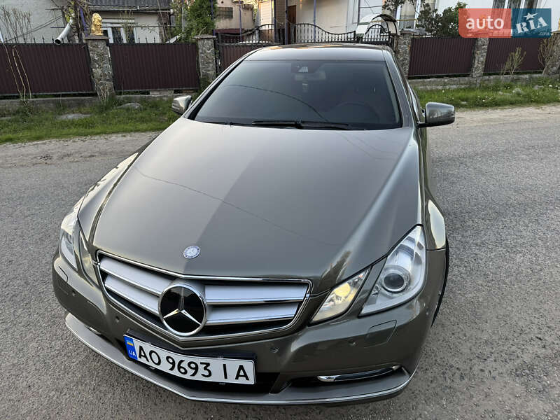 Купе Mercedes-Benz E-Class 2011 в Тячеві