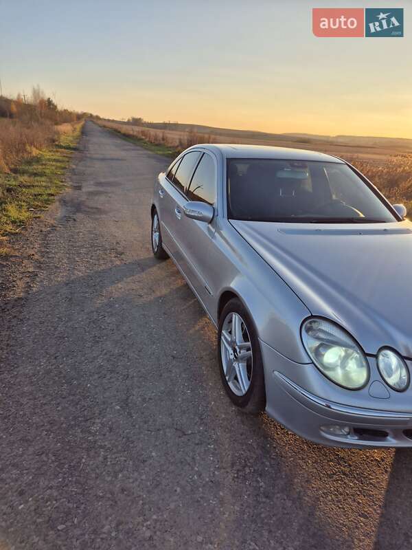 Седан Mercedes-Benz E-Class 2002 в Львові фото 2 Седан Mercedes-Benz E-Class 2002 в Львові