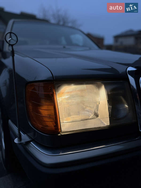 Седан Mercedes-Benz E-Class 1991 в Тернополі