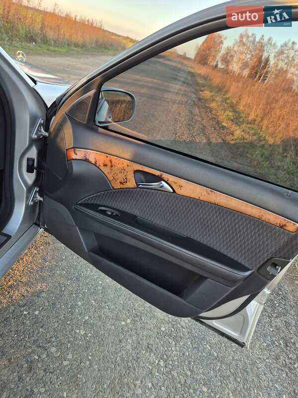Седан Mercedes-Benz E-Class 2002 в Львові фото 11 Седан Mercedes-Benz E-Class 2002 в Львові