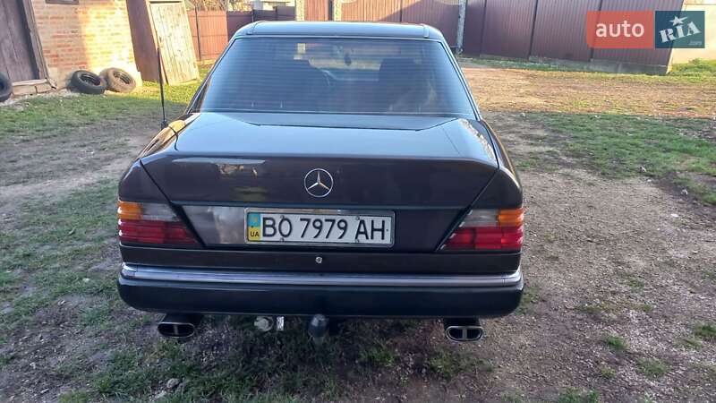 Седан Mercedes-Benz E-Class 1992 в Тернополе