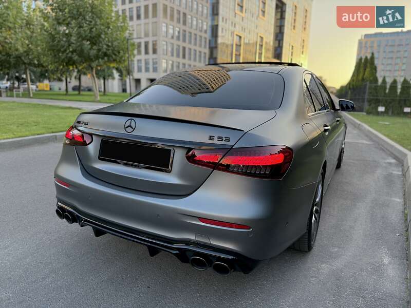 Седан Mercedes-Benz E-Class 2022 в Дніпрі
