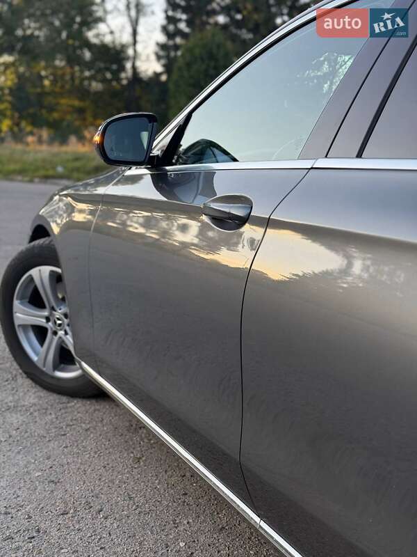 Седан Mercedes-Benz E-Class 2017 в Самборе фото 30 Седан Mercedes-Benz E-Class 2017 в Самборе