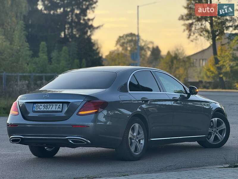Седан Mercedes-Benz E-Class 2017 в Самборе фото 25 Седан Mercedes-Benz E-Class 2017 в Самборе