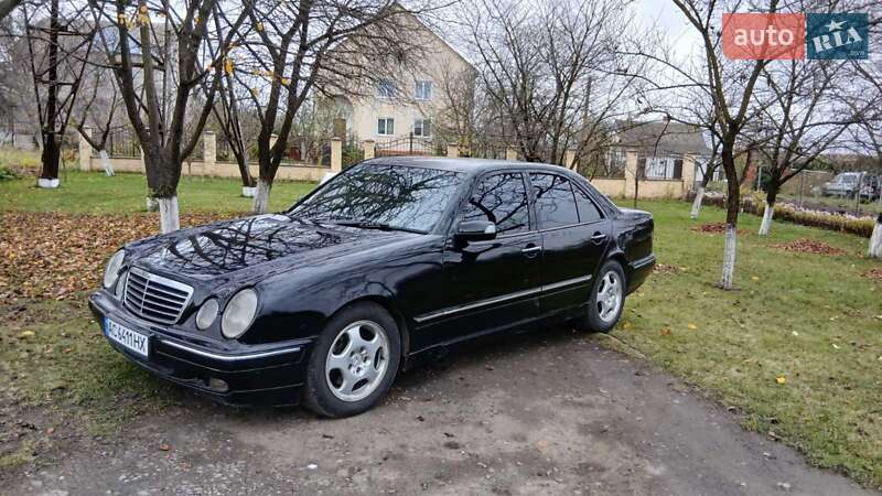 Mercedes-Benz E-Class 2001