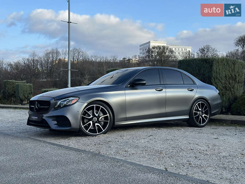 Седан Mercedes-Benz E-Class 2017 в Днепре