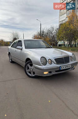 Седан Mercedes-Benz E-Class 2001 в Борисполі