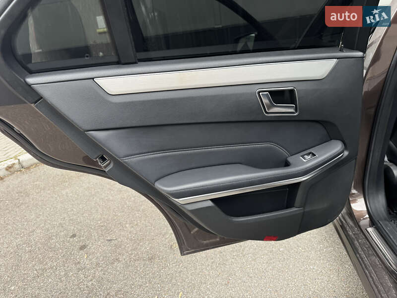 Седан Mercedes-Benz E-Class 2014 в Киеве фото 10 Седан Mercedes-Benz E-Class 2014 в Киеве