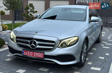 Седан Mercedes-Benz E-Class 2017 в Ужгороде