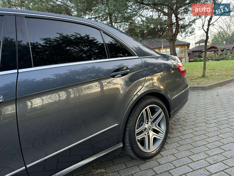Седан Mercedes-Benz E-Class 2012 в Дрогобыче