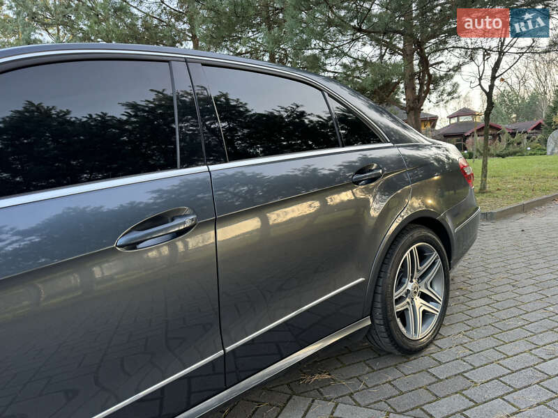 Седан Mercedes-Benz E-Class 2012 в Дрогобыче