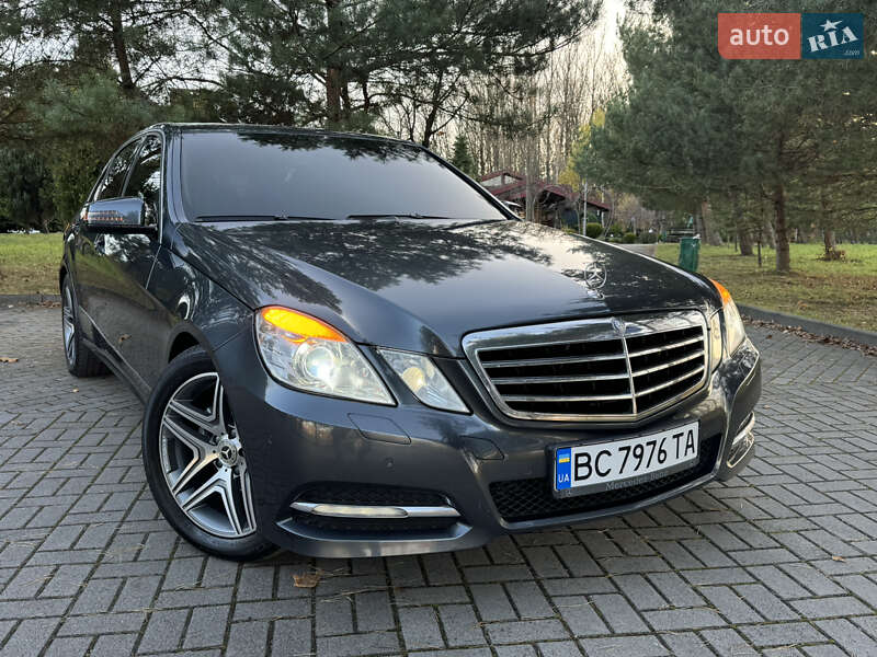 Седан Mercedes-Benz E-Class 2012 в Дрогобыче
