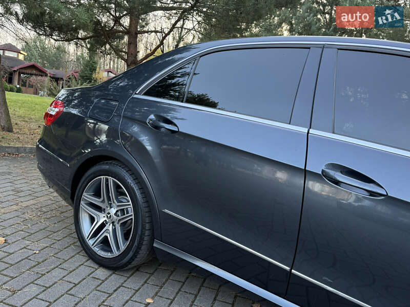Седан Mercedes-Benz E-Class 2012 в Дрогобыче