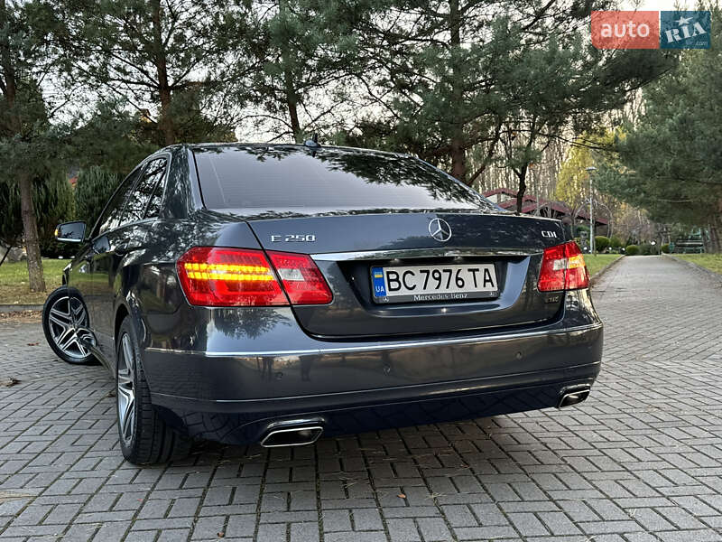 Седан Mercedes-Benz E-Class 2012 в Дрогобыче