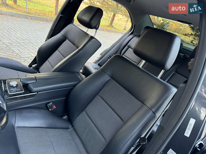 Седан Mercedes-Benz E-Class 2012 в Дрогобыче