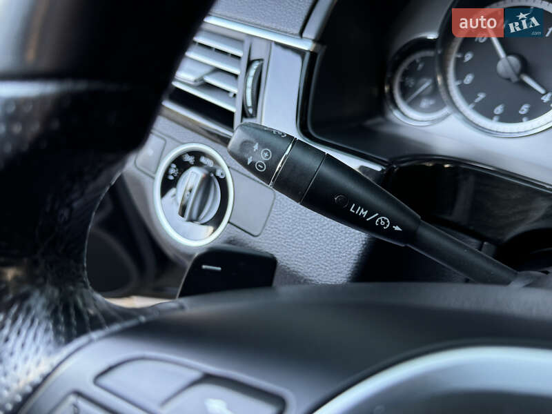 Седан Mercedes-Benz E-Class 2012 в Дрогобыче