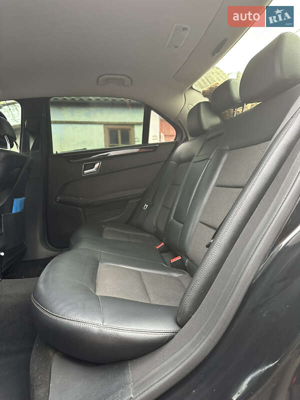 Седан Mercedes-Benz E-Class 2011 в Первомайске фото 13 Седан Mercedes-Benz E-Class 2011 в Первомайске