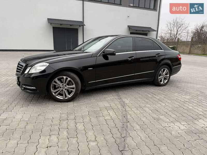 Седан Mercedes-Benz E-Class 2011 в Бориславі фото 2 Седан Mercedes-Benz E-Class 2011 в Бориславі