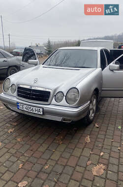 Седан Mercedes-Benz E-Class 1997 в Великом Кучурове