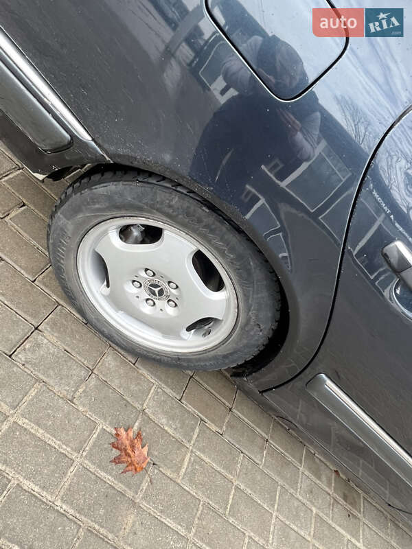 Седан Mercedes-Benz E-Class 1998 в Львове