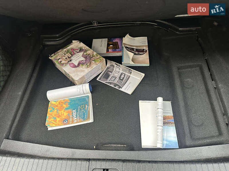 Седан Mercedes-Benz E-Class 2011 в Николаеве