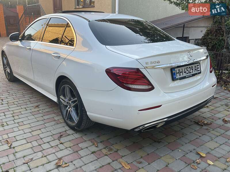 Седан Mercedes-Benz E-Class 2017 в Одесі