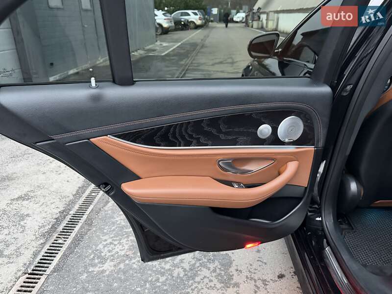 Седан Mercedes-Benz E-Class 2017 в Дніпрі фото 17 Седан Mercedes-Benz E-Class 2017 в Дніпрі