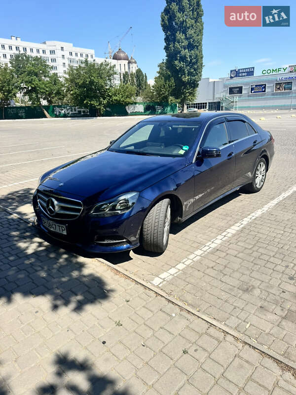 Седан Mercedes-Benz E-Class 2013 в Одессе фото 2 Седан Mercedes-Benz E-Class 2013 в Одессе