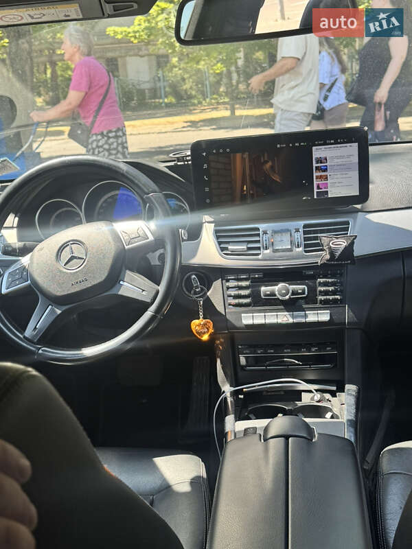 Седан Mercedes-Benz E-Class 2013 в Одессе фото 21 Седан Mercedes-Benz E-Class 2013 в Одессе