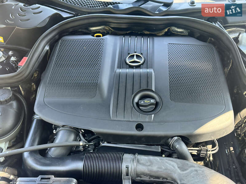 Седан Mercedes-Benz E-Class 2013 в Одессе фото 23 Седан Mercedes-Benz E-Class 2013 в Одессе