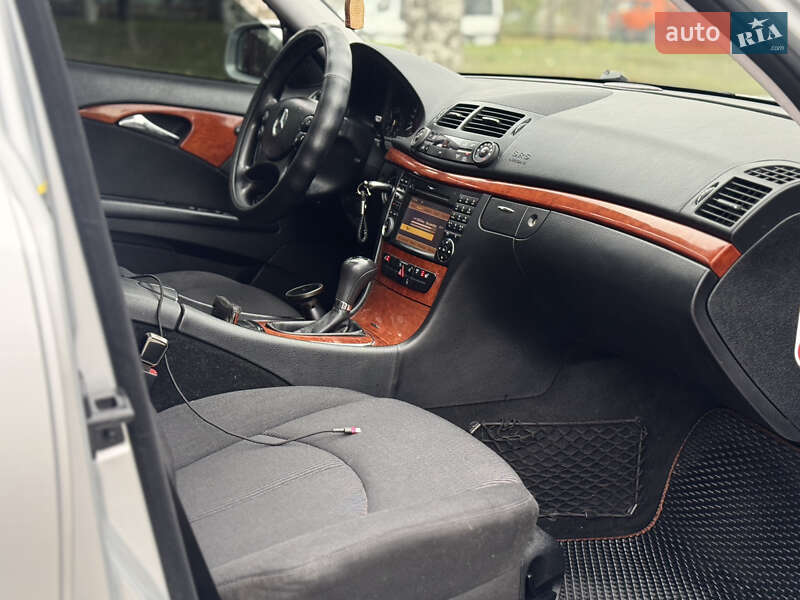 Универсал Mercedes-Benz E-Class 2008 в Запорожье