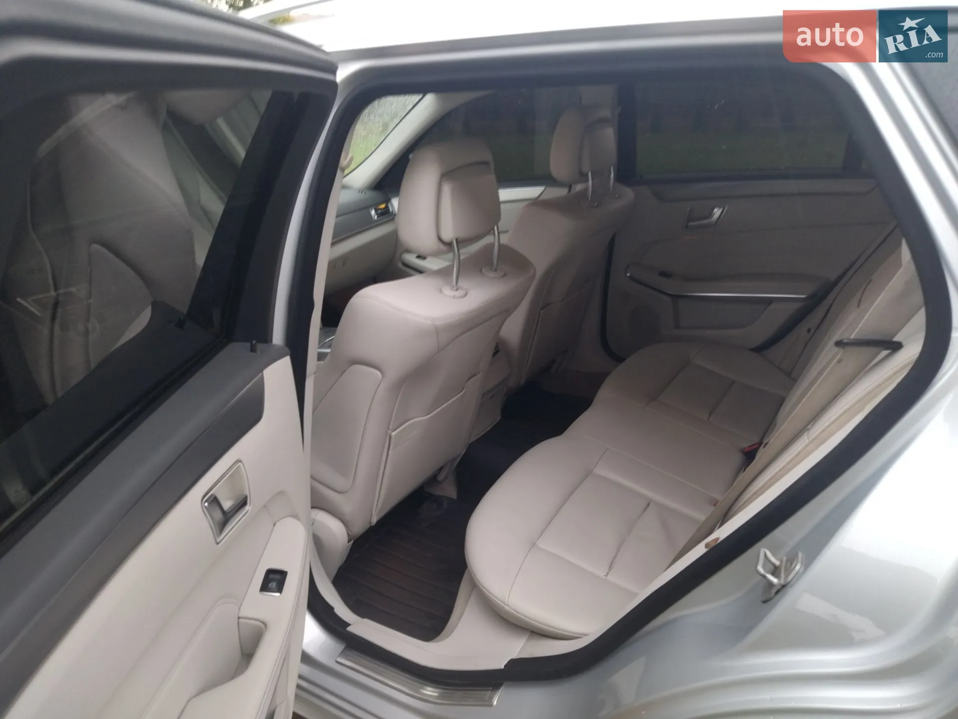 2014 Mercedes-Benz E-klasse - мініатюра 17