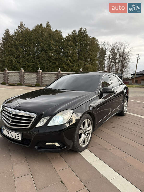 Mercedes-Benz E-Class 2009