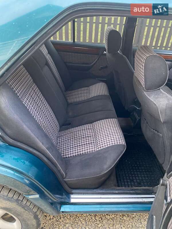 Седан Mercedes-Benz E-Class 1995 в Чернівцях фото 7 Седан Mercedes-Benz E-Class 1995 в Чернівцях