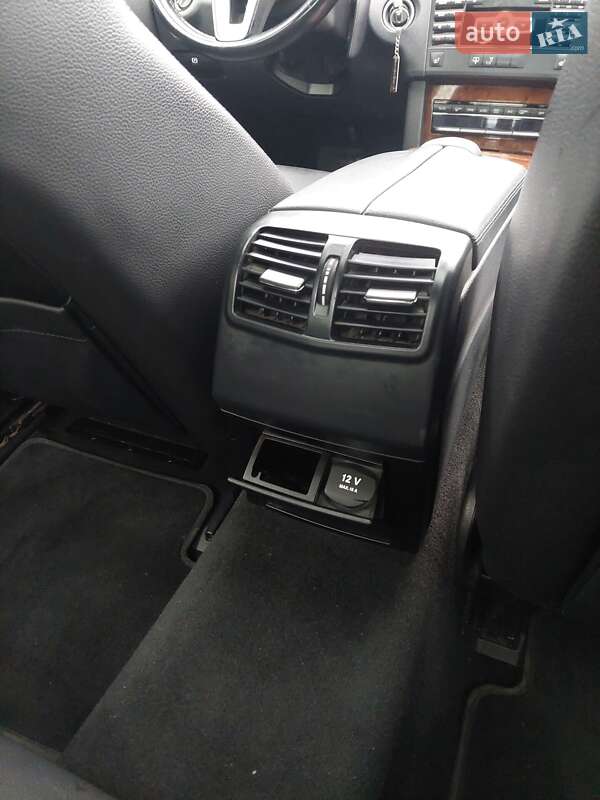 Седан Mercedes-Benz E-Class 2012 в Берестечку