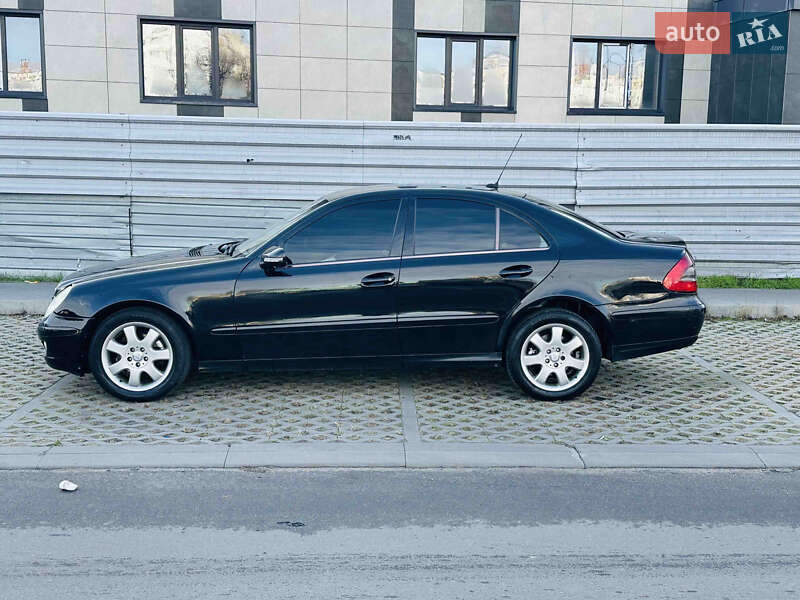 Седан Mercedes-Benz E-Class 2008 в Киеве